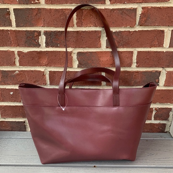 Madewell Medium Essentials Leather East/West Tote